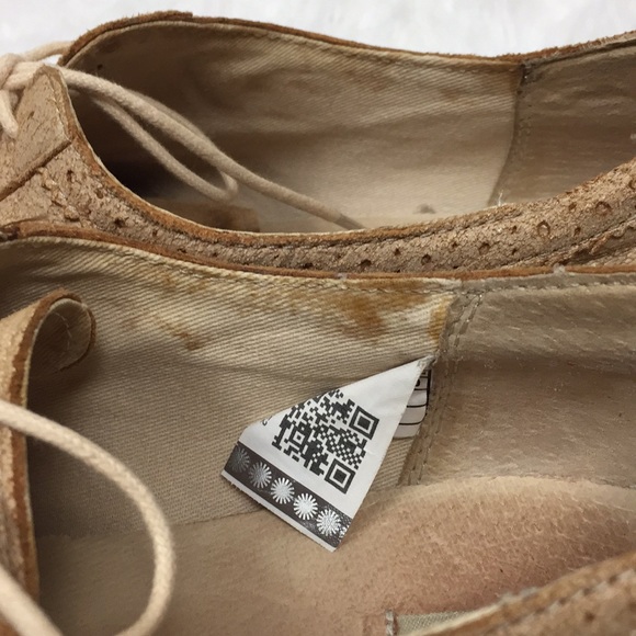 UGG Oxford Style Beige Suede Leather Shoes size 9 - Picture 5 of 8